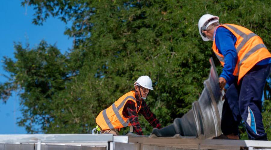 Professional residential roofers in Edgewater, NJ